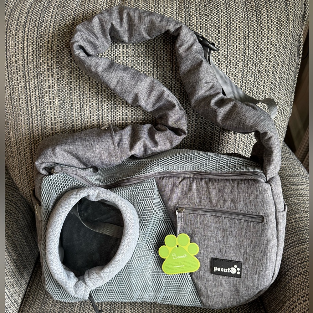 NWT Pet Sling Carrier